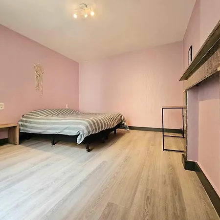 Lägenhet Charming Flat In The Heart Of 45 M² Parking Included. *