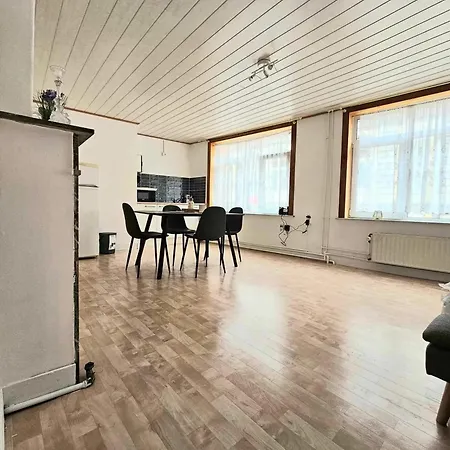 Charming Flat In The Heart Of 45 M² Parking Included.